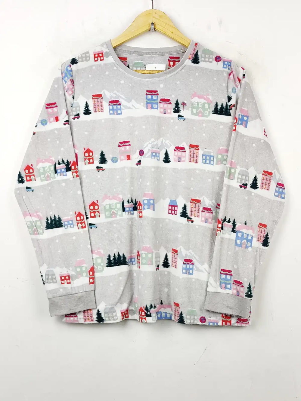 Buy online pre-used pre-loved 100% authentic & Original branded Primark (PJ-462) available in Pakistan. Top international brands avilable.