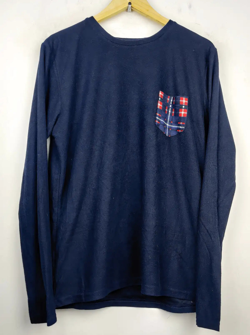 Buy online pre-used pre-loved 100% authentic & Original branded Mare Costa (PJ-535) available in Pakistan. Top international brands avilable.