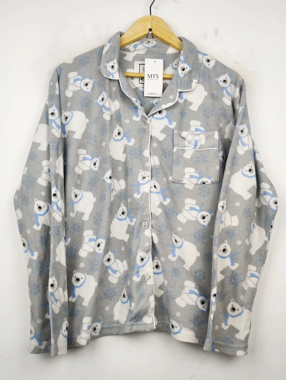 Buy online pre-used pre-loved 100% authentic & Original branded Love To Dream (PJ-539) available in Pakistan. Top international brands avilable.