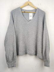 Buy online pre-used pre-loved 100% authentic & Original branded Unknown Brand (PJ-632) available in Pakistan. Top international brands avilable.
