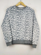 Buy online pre-used pre-loved 100% authentic & Original branded Tu (PJ-658) available in Pakistan. Top international brands avilable.