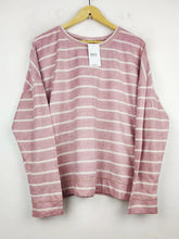 Buy online pre-used pre-loved 100% authentic & Original branded Marks & Spencer (PJ-661) available in Pakistan. Top international brands avilable.