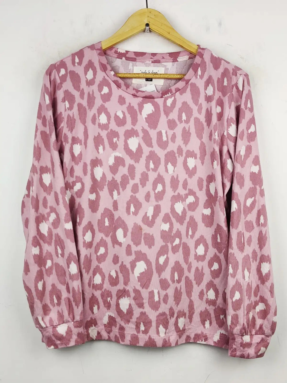 Buy online pre-used pre-loved 100% authentic & Original branded F&F (PJ-715) available in Pakistan. Top international brands avilable.