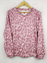 Buy online pre-used pre-loved 100% authentic & Original branded F&F (PJ-715) available in Pakistan. Top international brands avilable.