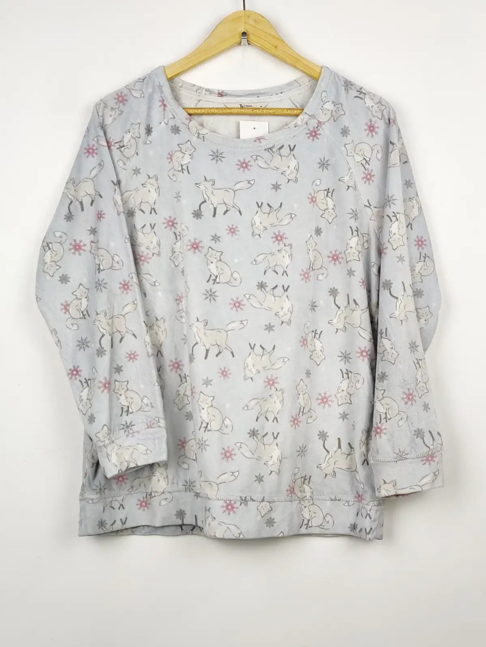 Buy online pre-used pre-loved 100% authentic & Original branded Tu (PJ-716) available in Pakistan. Top international brands avilable.