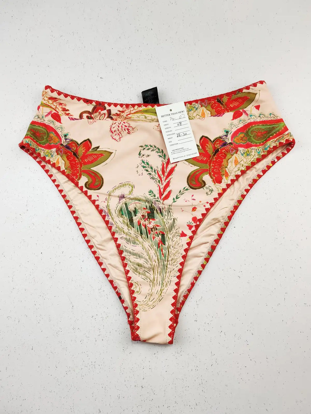 Buy online pre-used pre-loved 100% authentic & Original branded Warehouse (PU-07) available in Pakistan. Top international brands avilable.