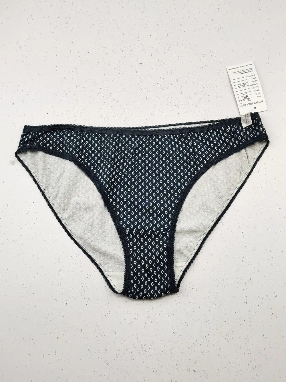 Buy online pre-used pre-loved 100% authentic & Original branded Primark (PU-102) available in Pakistan. Top international brands avilable.