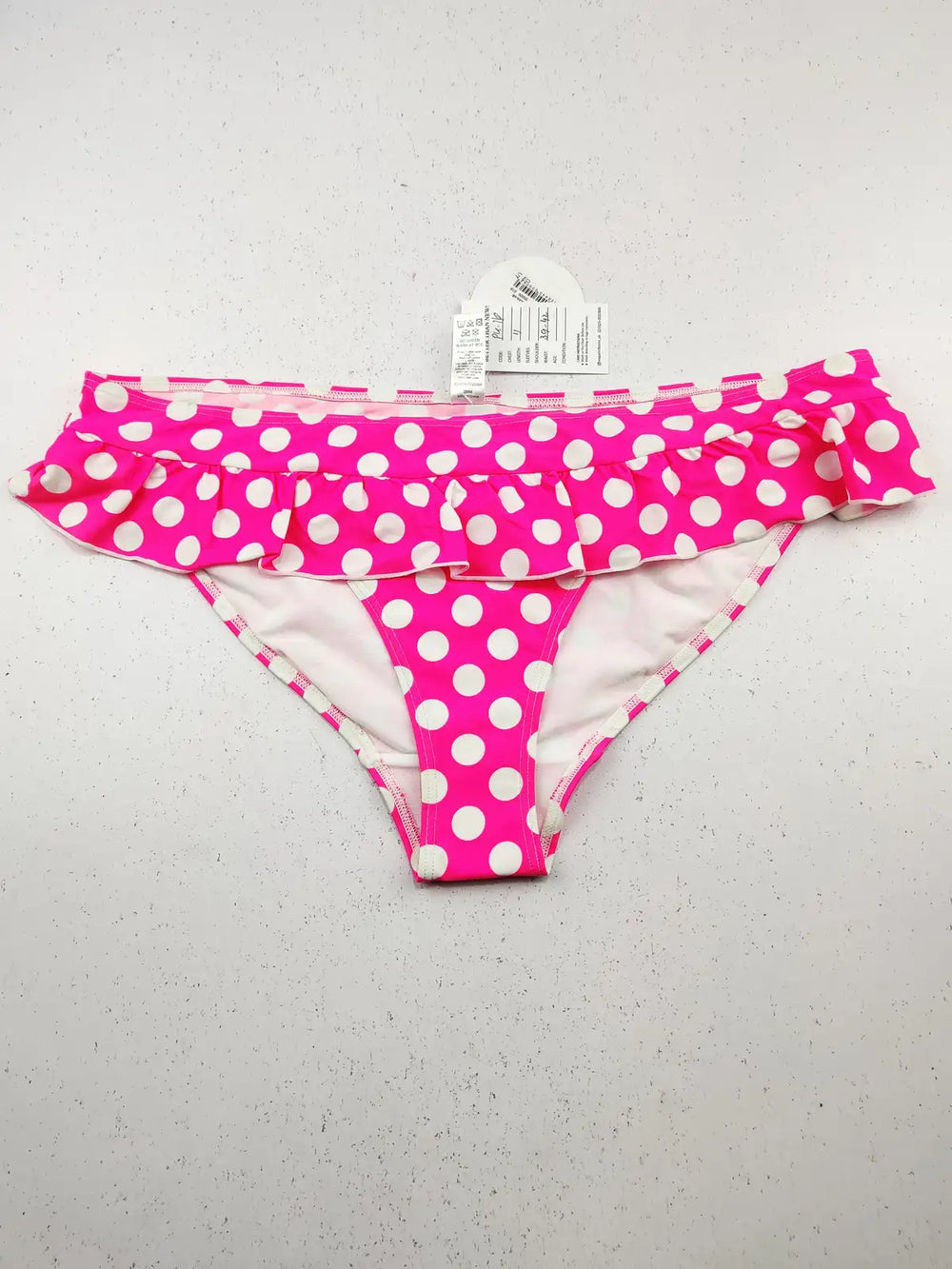 Buy online pre-used pre-loved 100% authentic & Original branded Unknown Brand (PU-110) available in Pakistan. Top international brands avilable.