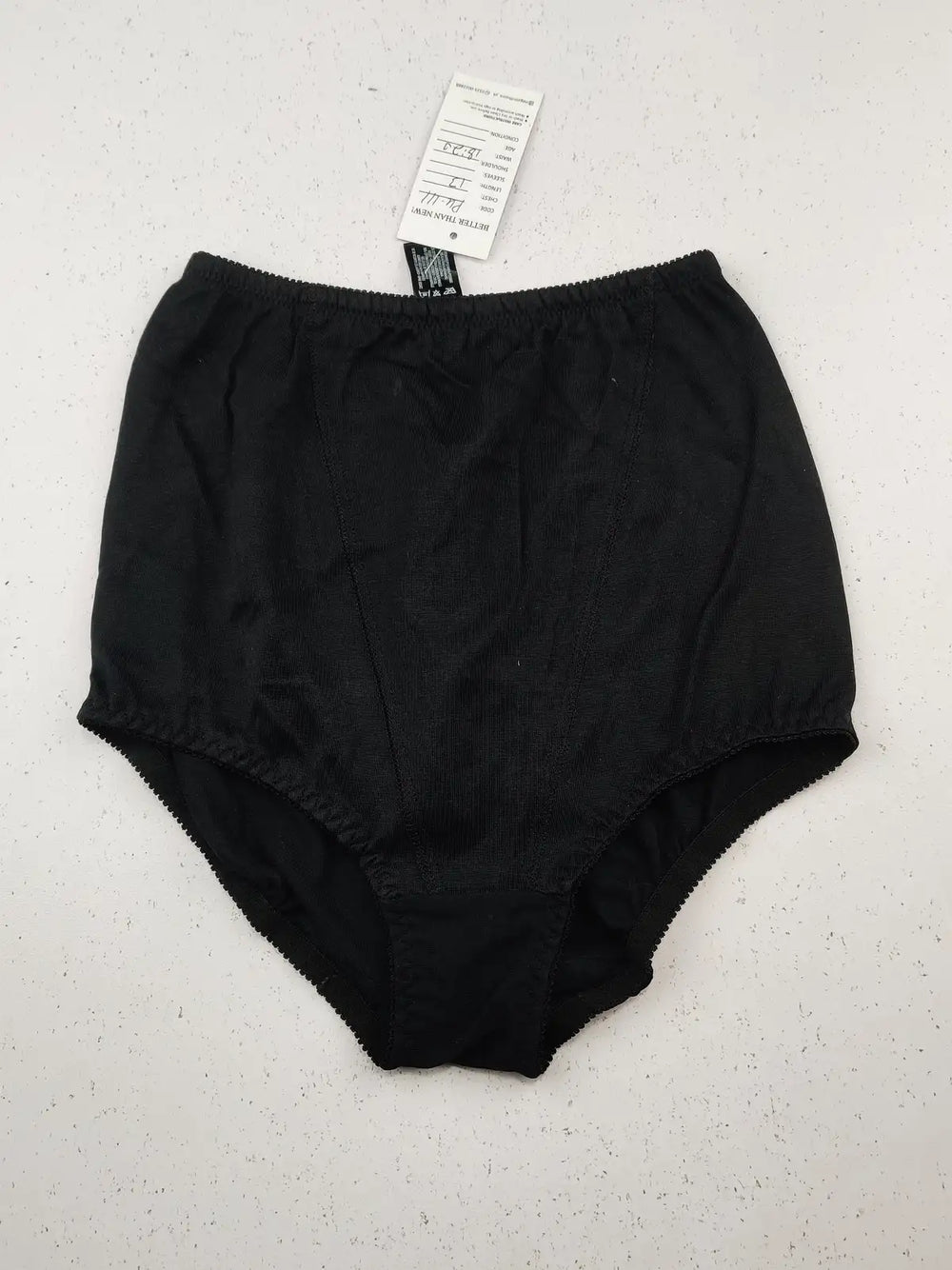 Buy online pre-used pre-loved 100% authentic & Original branded Marks & Spencer (PU-111) available in Pakistan. Top international brands avilable.