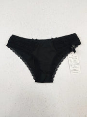 Buy online pre-used pre-loved 100% authentic & Original branded Marks & Spencer (PU-1131) available in Pakistan. Top international brands avilable.