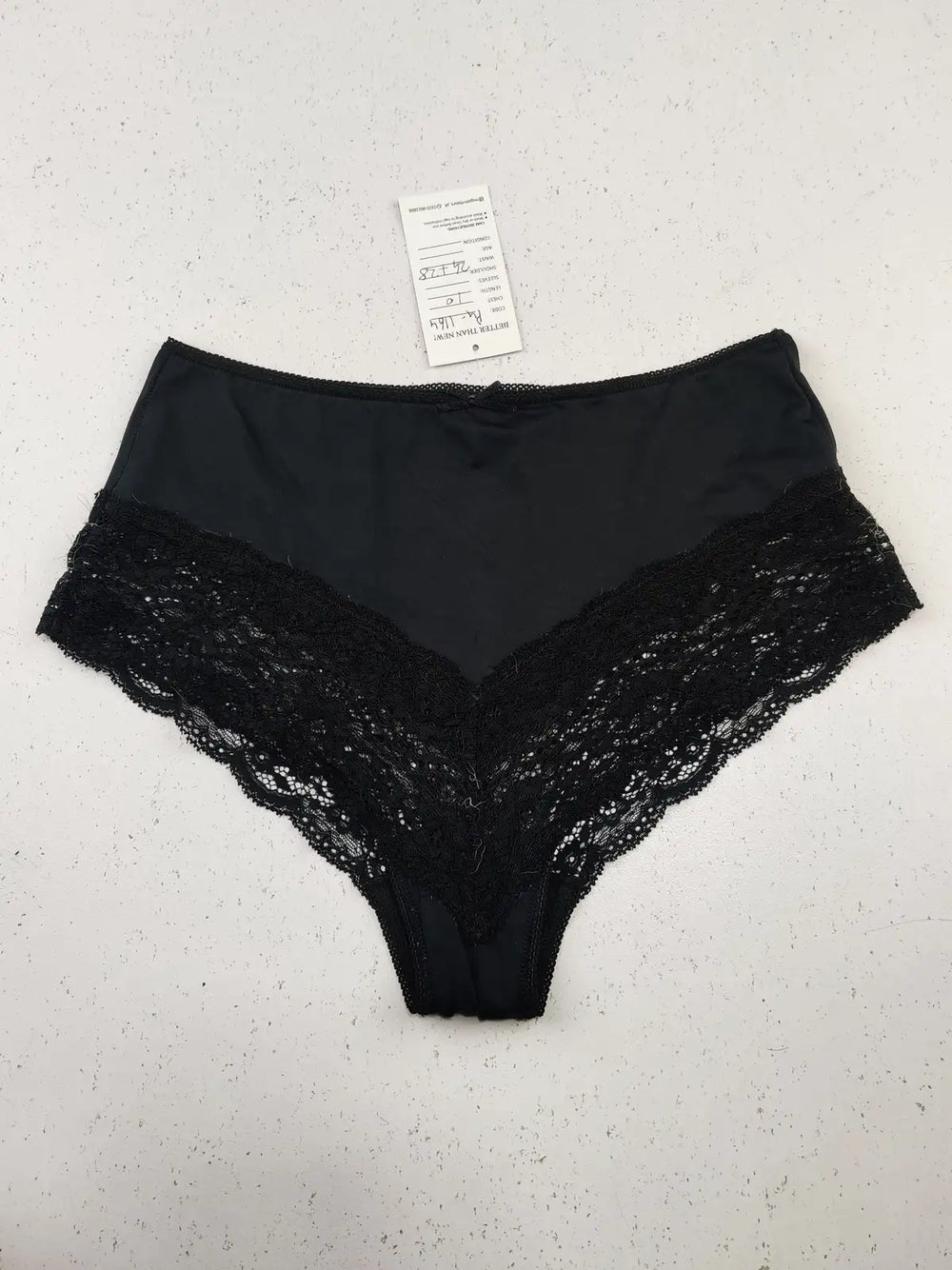Buy online pre-used pre-loved 100% authentic & Original branded Unknown Brand (PU-1164) available in Pakistan. Top international brands avilable.