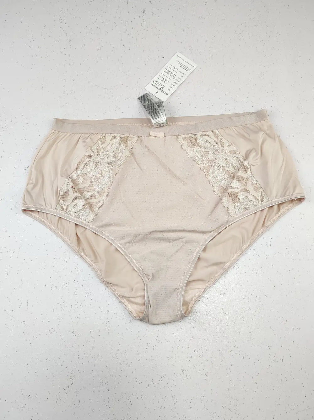 Buy online pre-used pre-loved 100% authentic & Original branded Marks & Spencer (PU-1212) available in Pakistan. Top international brands avilable.