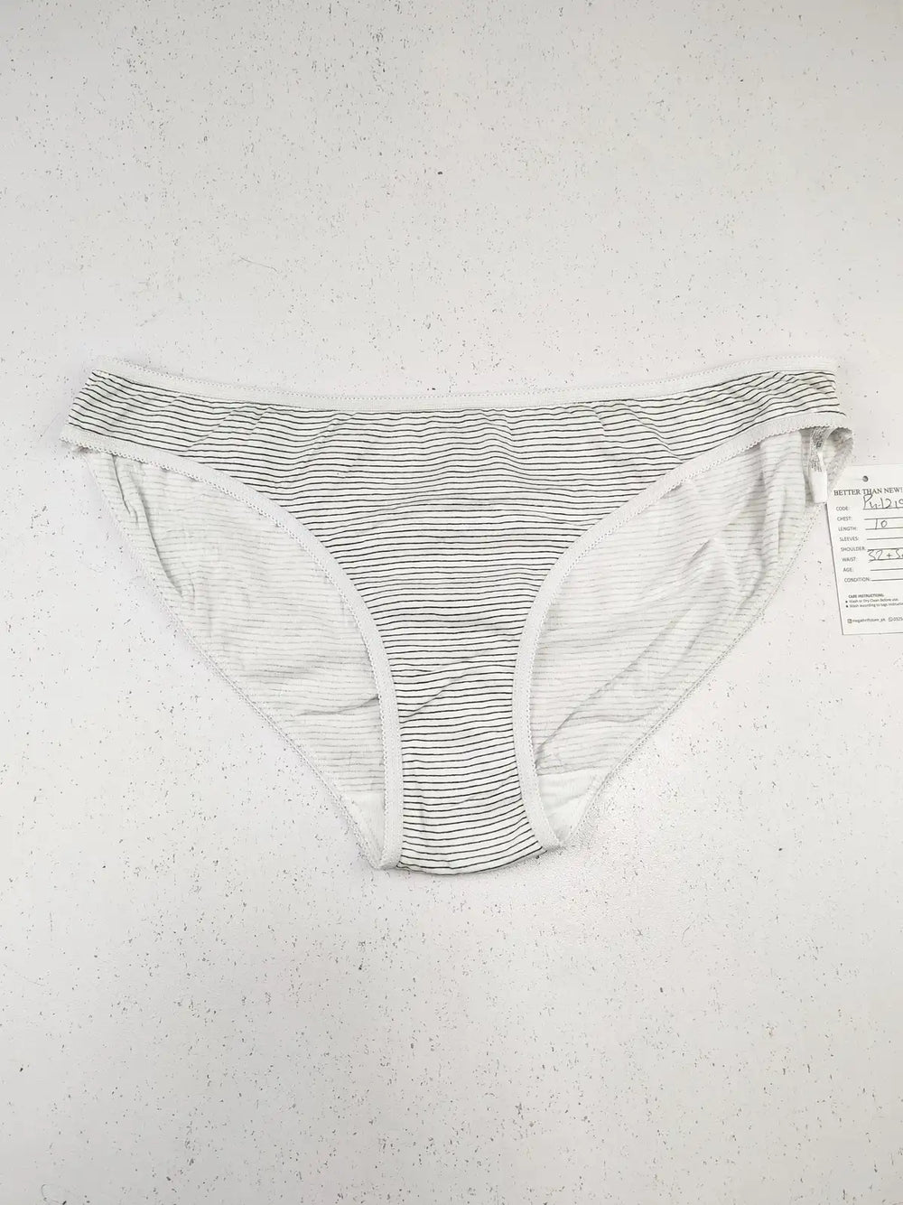 Buy online pre-used pre-loved 100% authentic & Original branded Primark (PU-1219) available in Pakistan. Top international brands avilable.