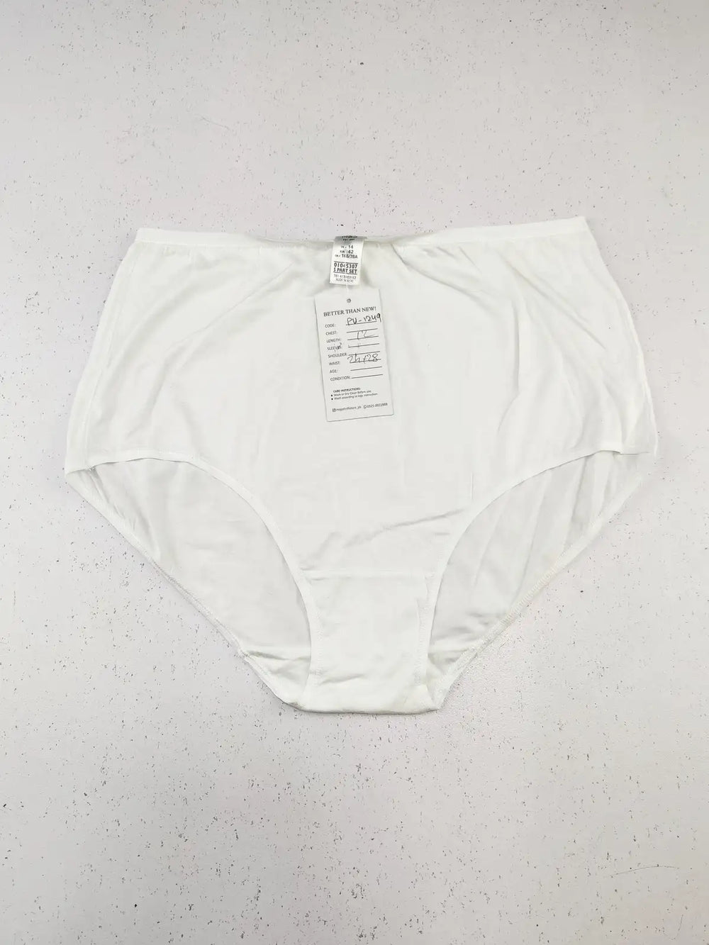 Buy online pre-used pre-loved 100% authentic & Original branded Marks & Spencer (PU-1249) available in Pakistan. Top international brands avilable.