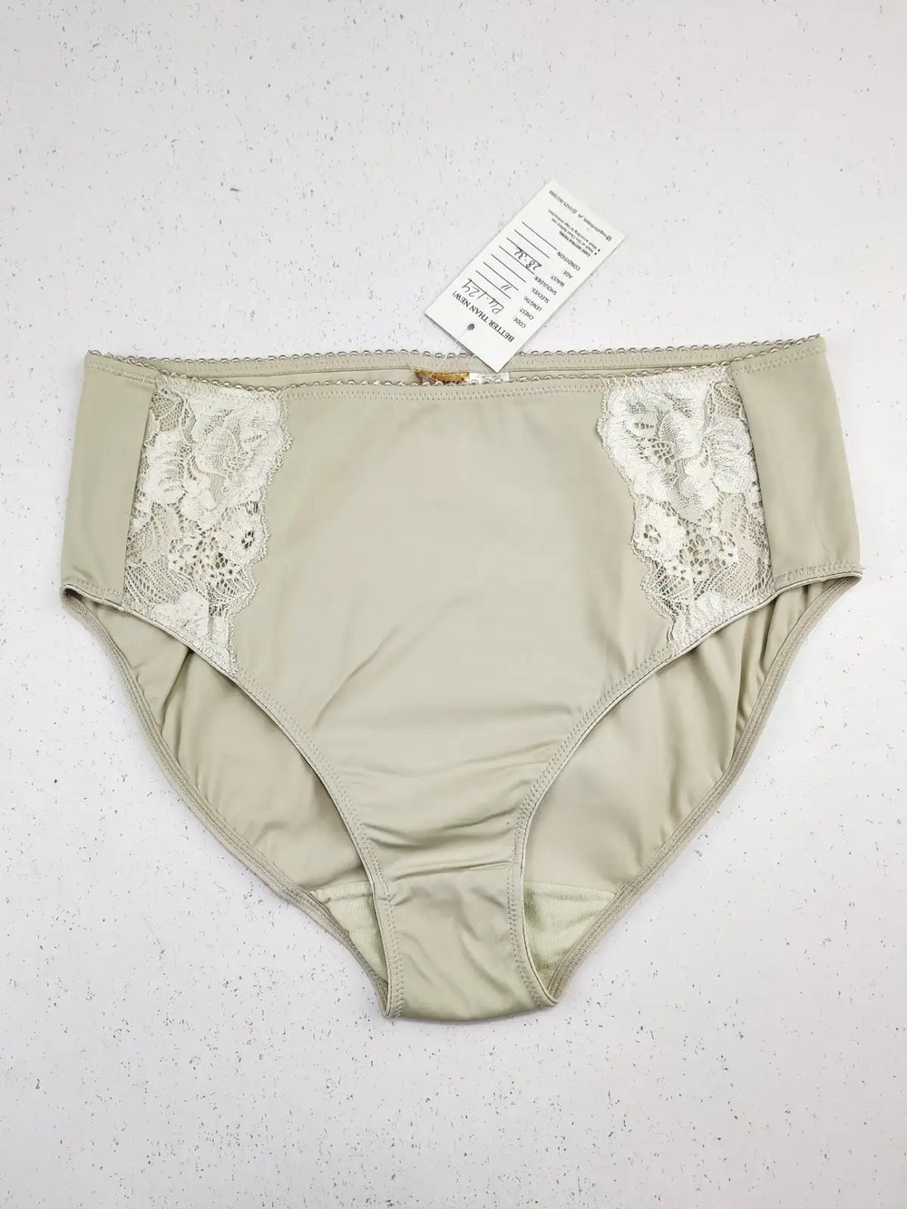 Buy online pre-used pre-loved 100% authentic & Original branded Jolinesse (PU-124) available in Pakistan. Top international brands avilable.