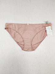 Buy online pre-used pre-loved 100% authentic & Original branded Marks & Spencer (PU-1266) available in Pakistan. Top international brands avilable.