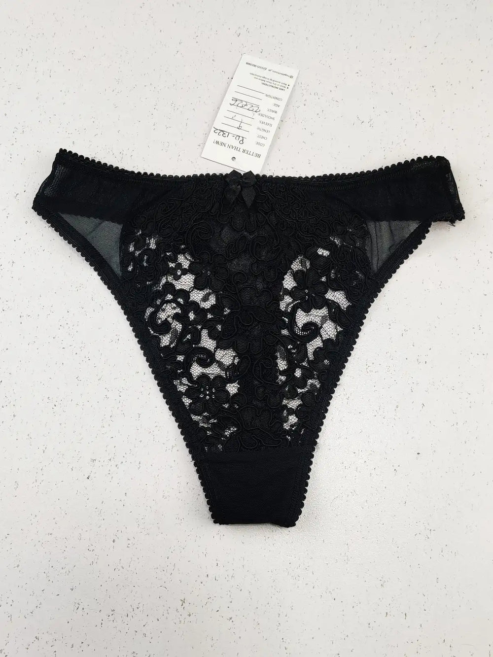Buy online pre-used pre-loved 100% authentic & Original branded Unknown Brand (PU-1322) available in Pakistan. Top international brands avilable.