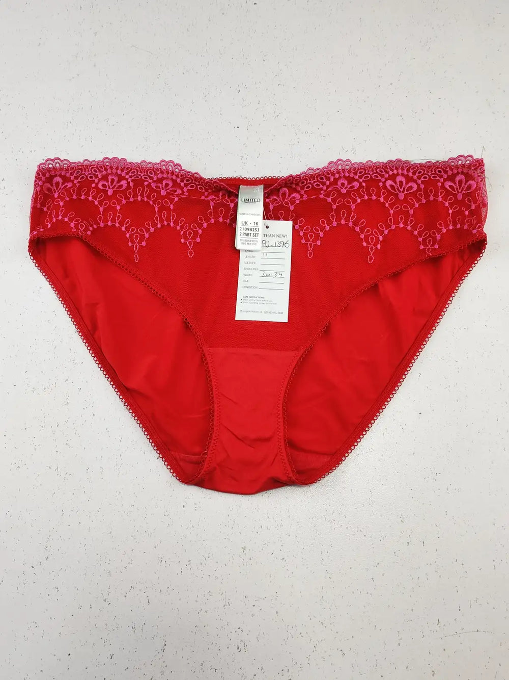 Buy online pre-used pre-loved 100% authentic & Original branded Limited (PU-1396) available in Pakistan. Top international brands avilable.