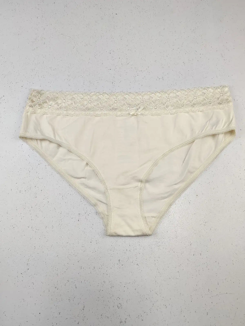 Buy online pre-used pre-loved 100% authentic & Original branded Secret Possessions (PU-1415) available in Pakistan. Top international brands avilable.