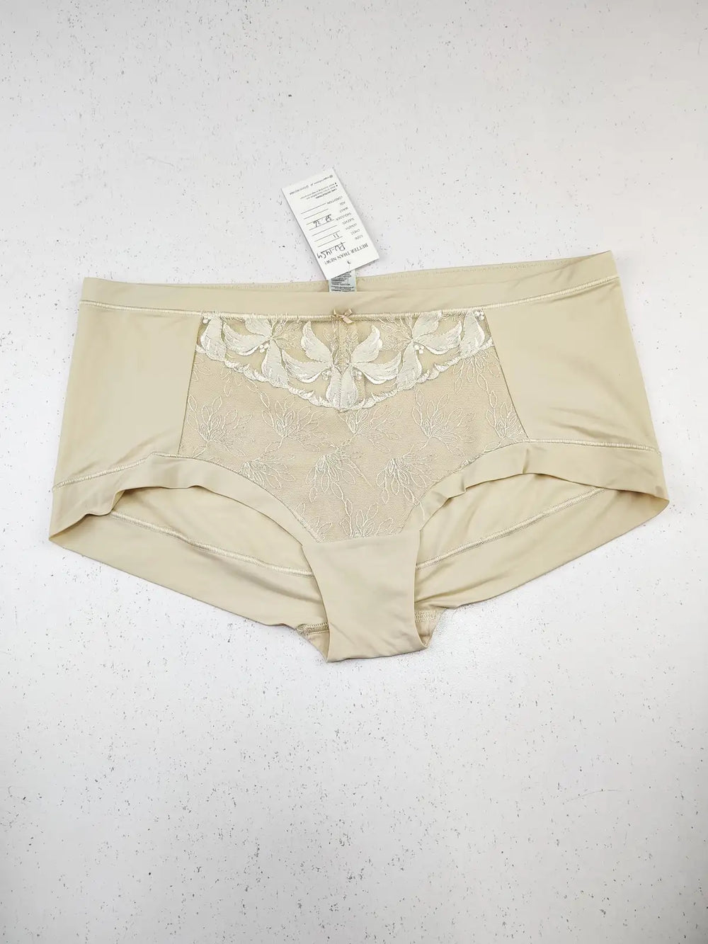 Buy online pre-used pre-loved 100% authentic & Original branded Marks & Spencer (PU-1454) available in Pakistan. Top international brands avilable.
