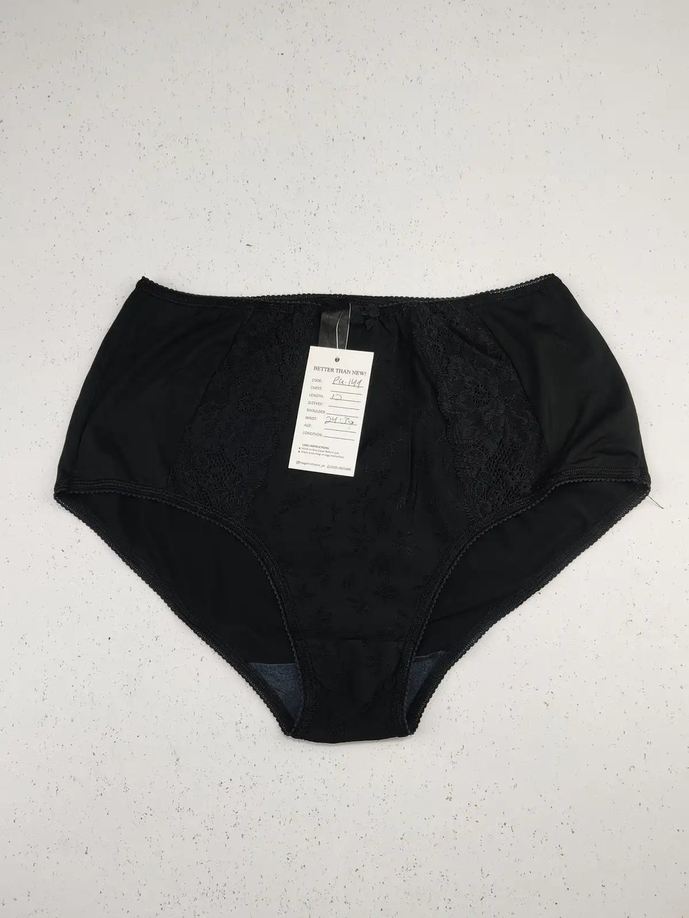 Buy online pre-used pre-loved 100% authentic & Original branded Marks & Spencer (PU-149) available in Pakistan. Top international brands avilable.