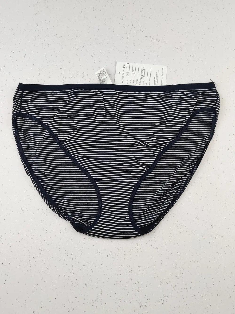 Buy online pre-used pre-loved 100% authentic & Original branded Marks & Spencer (PU-1537) available in Pakistan. Top international brands avilable.