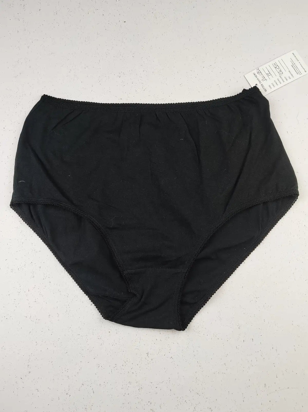 Buy online pre-used pre-loved 100% authentic & Original branded Marks & Spencer (PU-1552) available in Pakistan. Top international brands avilable.