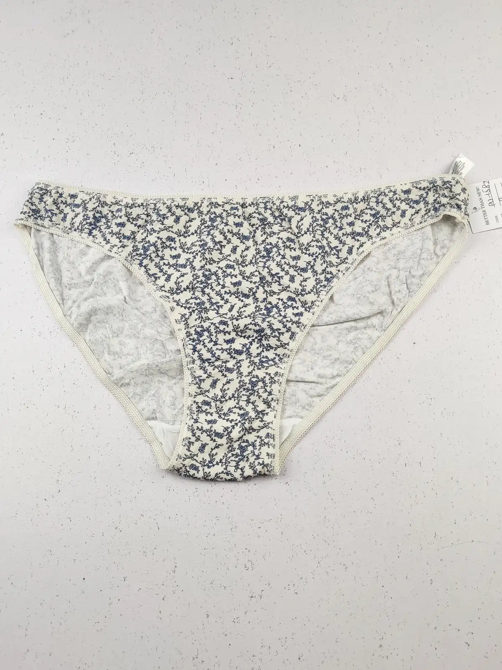 Buy online pre-used pre-loved 100% authentic & Original branded Secret Possessions (PU-1582) available in Pakistan. Top international brands avilable.