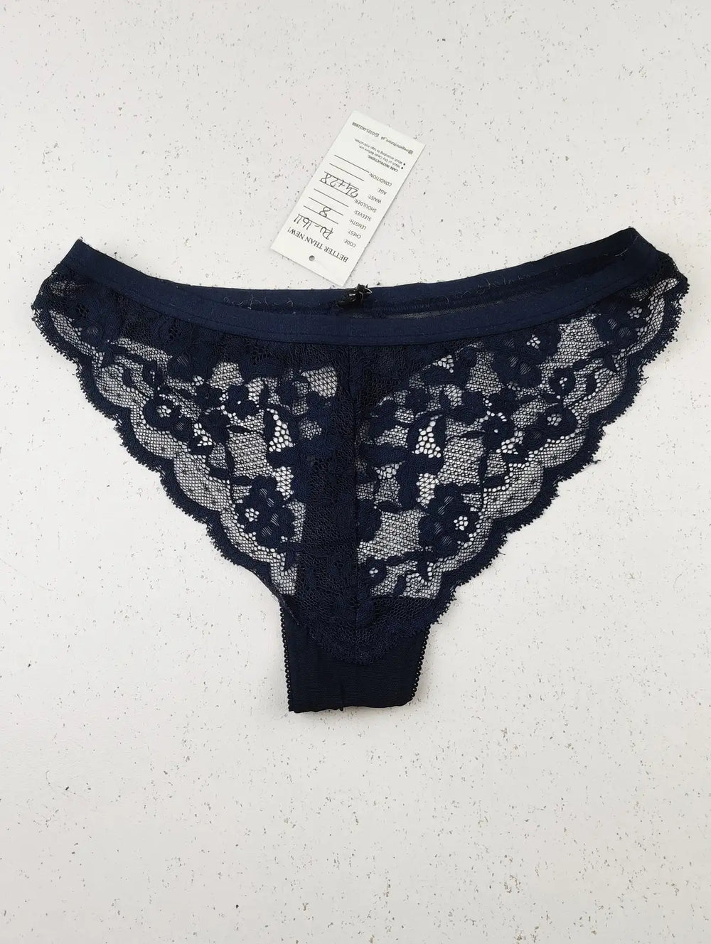 Buy online pre-used pre-loved 100% authentic & Original branded Unknown Brand (PU-1611) available in Pakistan. Top international brands avilable.