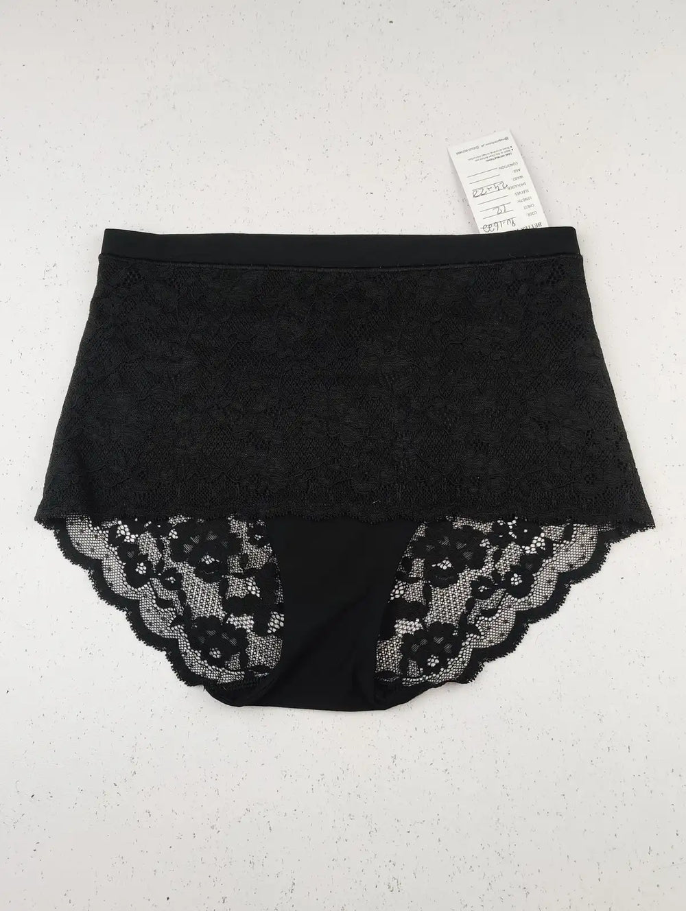 Buy online pre-used pre-loved 100% authentic & Original branded Unknown Brand (PU-1622) available in Pakistan. Top international brands avilable.
