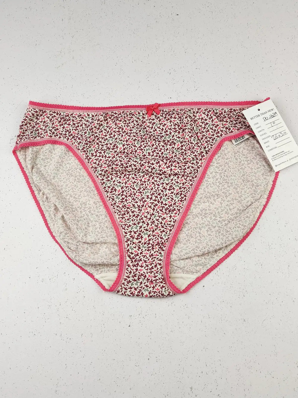 Buy online pre-used pre-loved 100% authentic & Original branded Mark & Spencer (PU-1629) available in Pakistan. Top international brands avilable.
