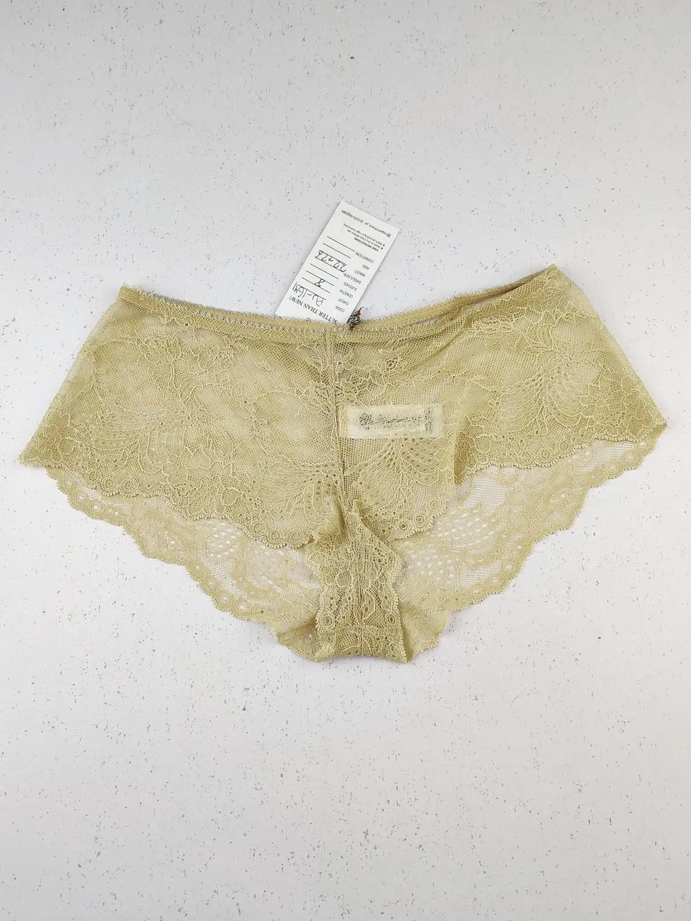 Buy online pre-used pre-loved 100% authentic & Original branded Elle Macpherson (PU-1641) available in Pakistan. Top international brands avilable.