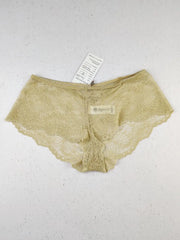 Buy online pre-used pre-loved 100% authentic & Original branded Elle Macpherson (PU-1641) available in Pakistan. Top international brands avilable.