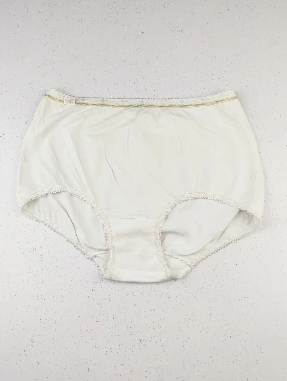 Buy online pre-used pre-loved 100% authentic & Original branded Sloggi (PU-1659) available in Pakistan. Top international brands avilable.