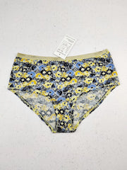 Buy online pre-used pre-loved 100% authentic & Original branded Marks & Spencer (PU-167) available in Pakistan. Top international brands avilable.