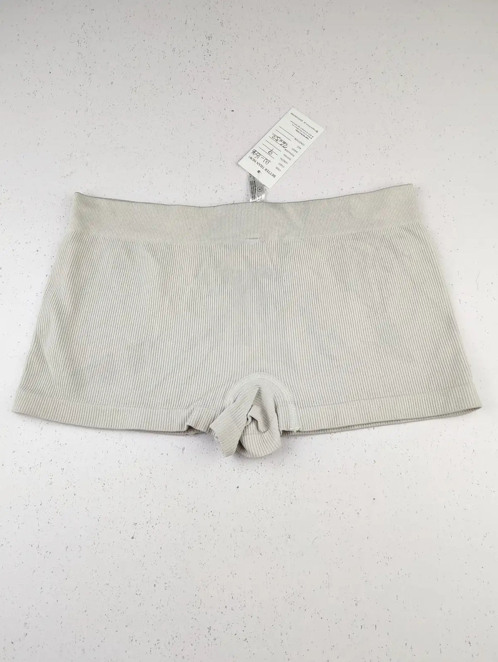 Buy online pre-used pre-loved 100% authentic & Original branded Primark (PU-1696) available in Pakistan. Top international brands avilable.