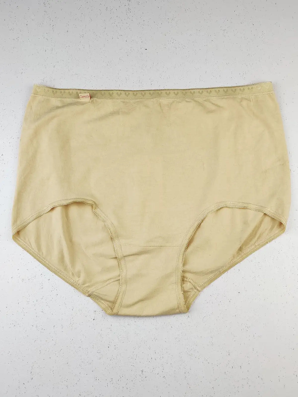 Buy online pre-used pre-loved 100% authentic & Original branded Cantiffe (PU-1729) available in Pakistan. Top international brands avilable.