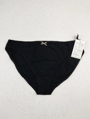 Buy online pre-used pre-loved 100% authentic & Original branded Marks & Spencer (PU-173) available in Pakistan. Top international brands avilable.