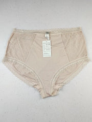 Buy online pre-used pre-loved 100% authentic & Original branded Marks & Spencer (PU-1747) available in Pakistan. Top international brands avilable.