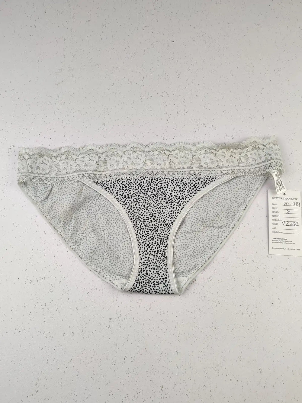 Buy online pre-used pre-loved 100% authentic & Original branded Marks & Spencer (PU-1789) available in Pakistan. Top international brands avilable.