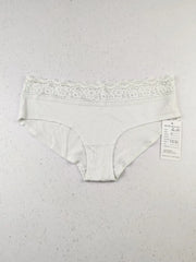 Buy online pre-used pre-loved 100% authentic & Original branded Marks & Spencer (PU-1861) available in Pakistan. Top international brands avilable.
