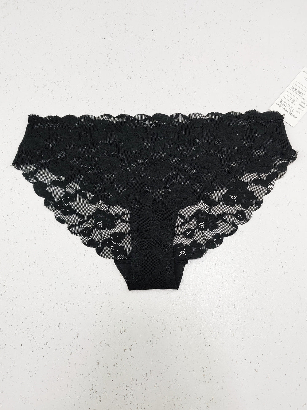 Buy online pre-used pre-loved 100% authentic & Original branded Unknown Brand (PU-1966) available in Pakistan. Top international brands avilable.