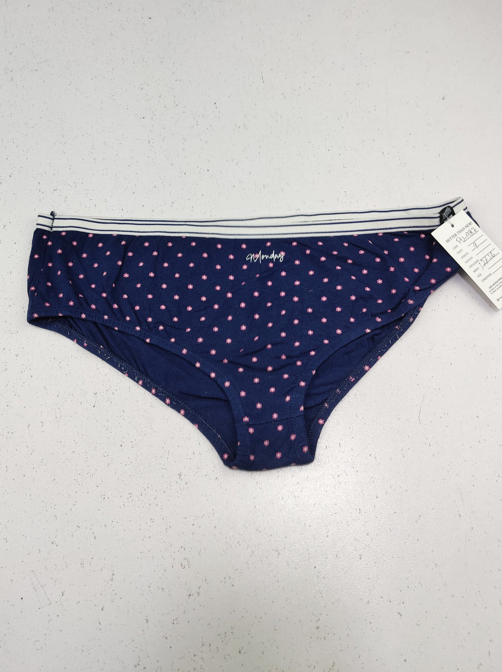 Buy online pre-used pre-loved 100% authentic & Original branded Dunnes Stores (PU-1987) available in Pakistan. Top international brands avilable.