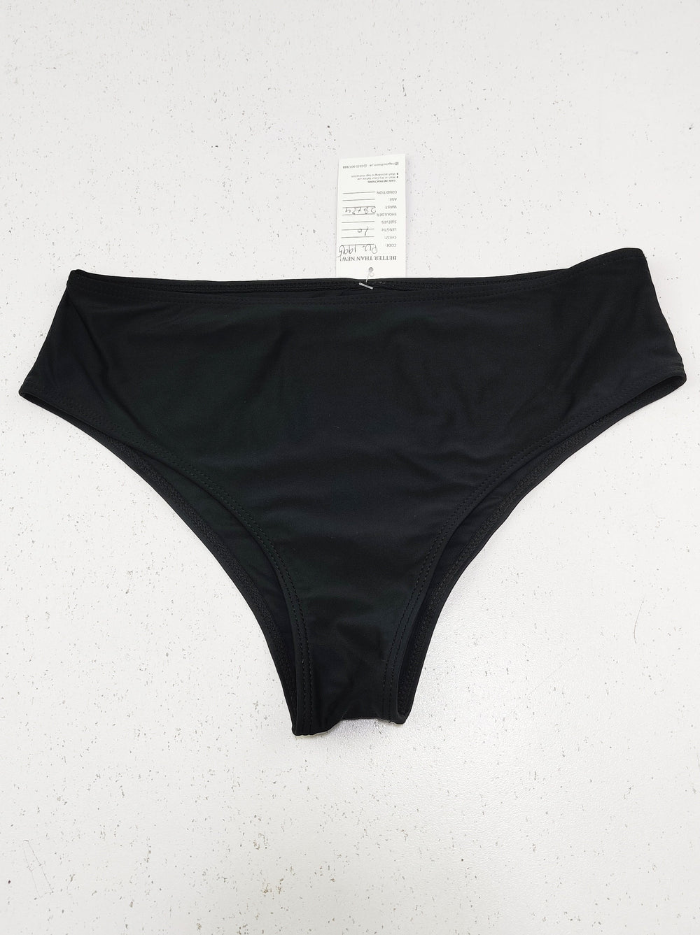 Buy online pre-used pre-loved 100% authentic & Original branded Unknown Brand (PU-1995) available in Pakistan. Top international brands avilable.