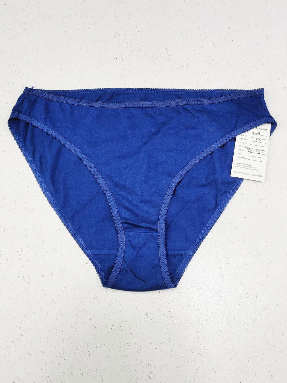 Buy online pre-used pre-loved 100% authentic & Original branded Unknown Brand (PU-2049) available in Pakistan. Top international brands avilable.