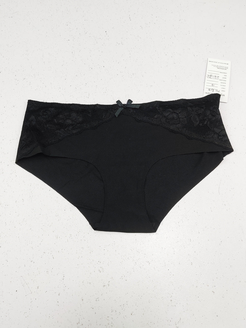 Buy online pre-used pre-loved 100% authentic & Original branded Unknown Brand (PU-2131) available in Pakistan. Top international brands avilable.