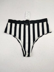 Buy online pre-used pre-loved 100% authentic & Original branded Primark (PU-223) available in Pakistan. Top international brands avilable.