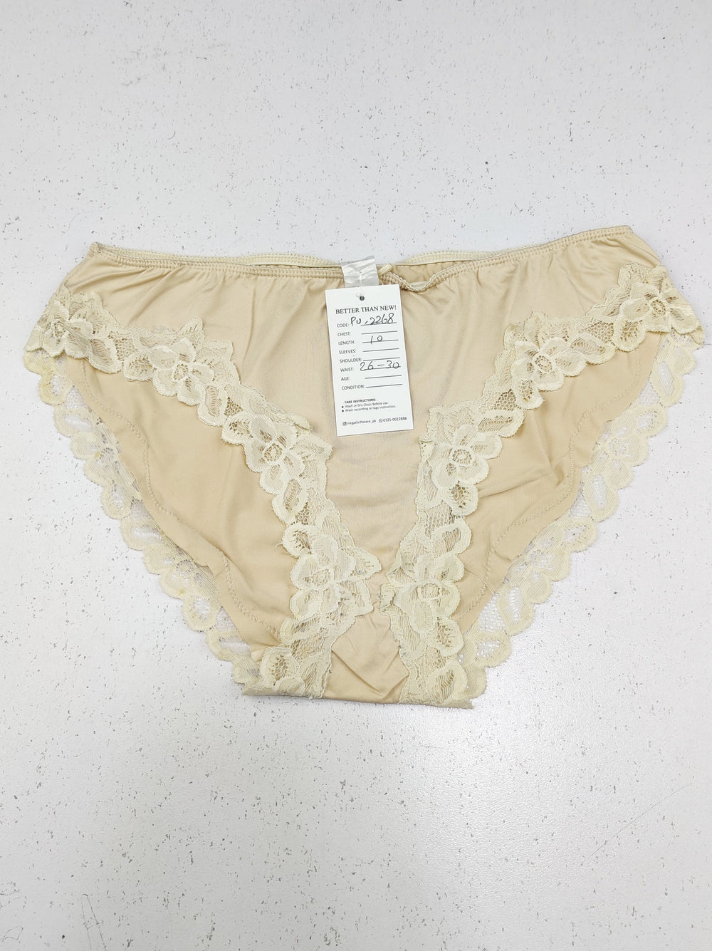 Buy online pre-used pre-loved 100% authentic & Original branded Unknown Brand (PU-2268) available in Pakistan. Top international brands avilable.