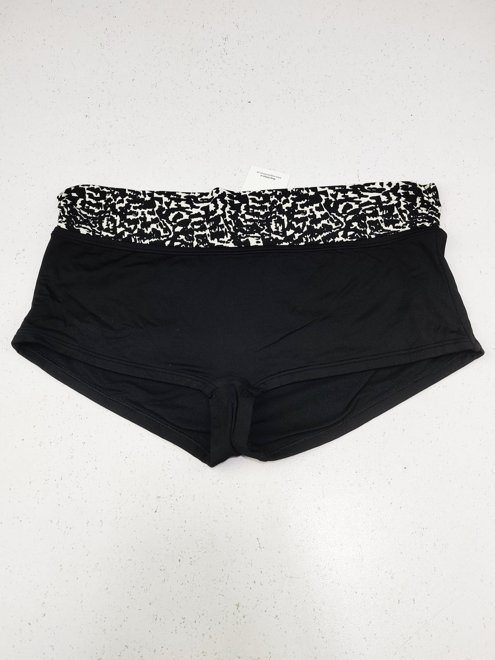 Buy online pre-used pre-loved 100% authentic & Original branded Marks & Spencer (PU-2311) available in Pakistan. Top international brands avilable.