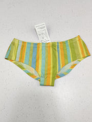 Buy online pre-used pre-loved 100% authentic & Original branded Unknown Brand (PU-2318) available in Pakistan. Top international brands avilable.